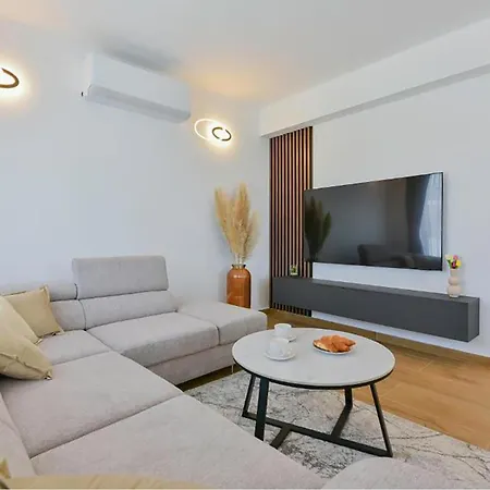 Luxurious In * Sukošan